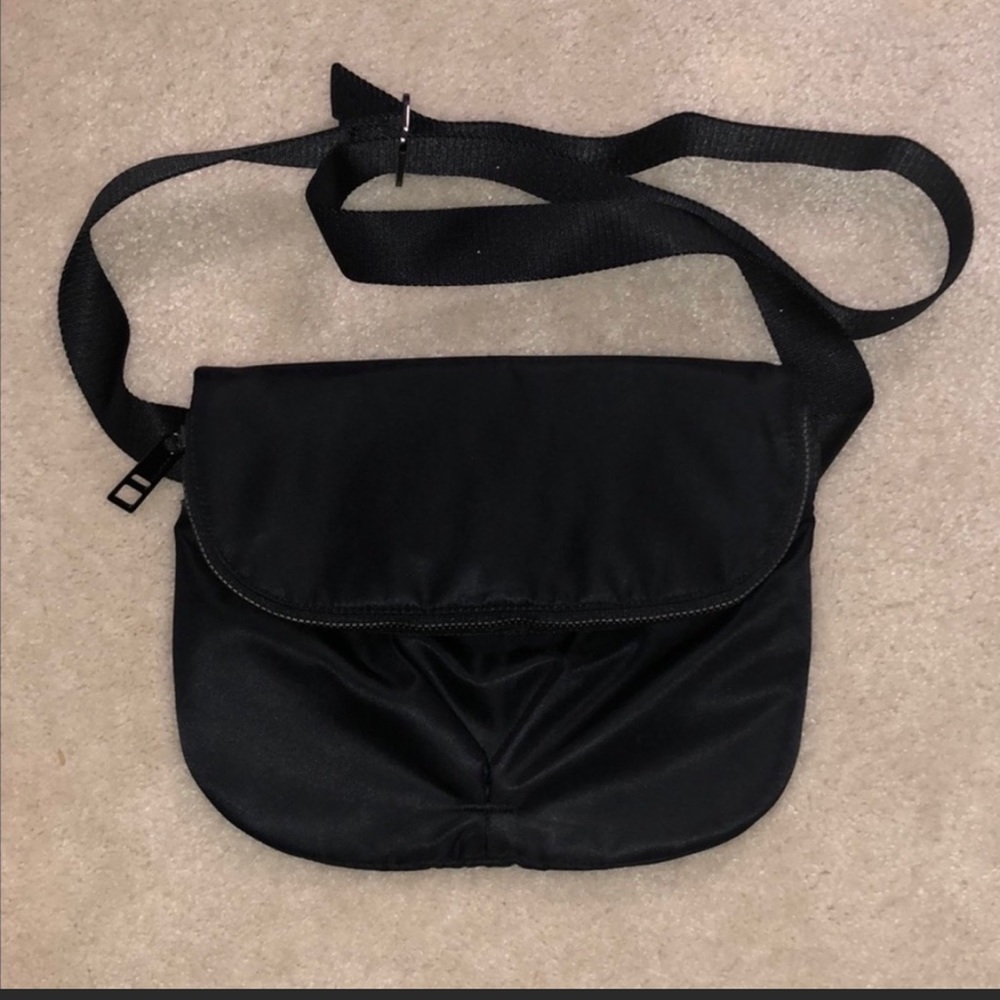 NWOT Lululemon Bag